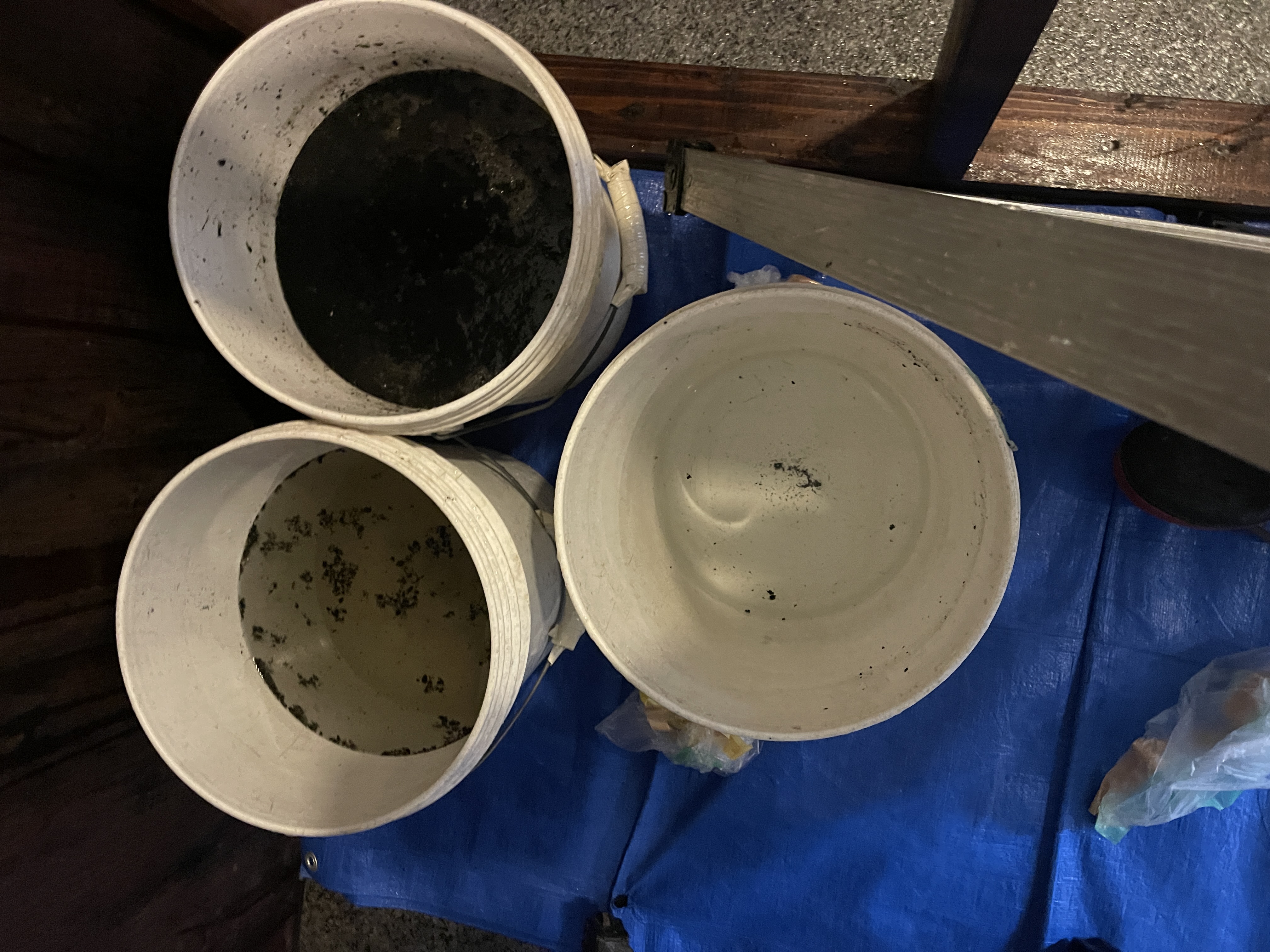 エアコン完全分解クリーニングで出た黒い汚水